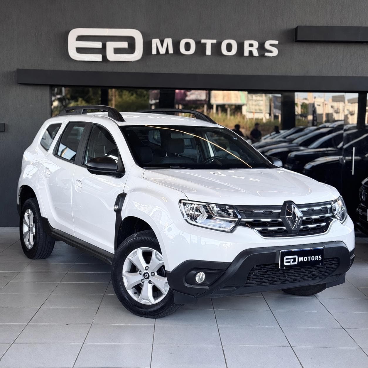 Renault DUSTER INTENSE — foto 1