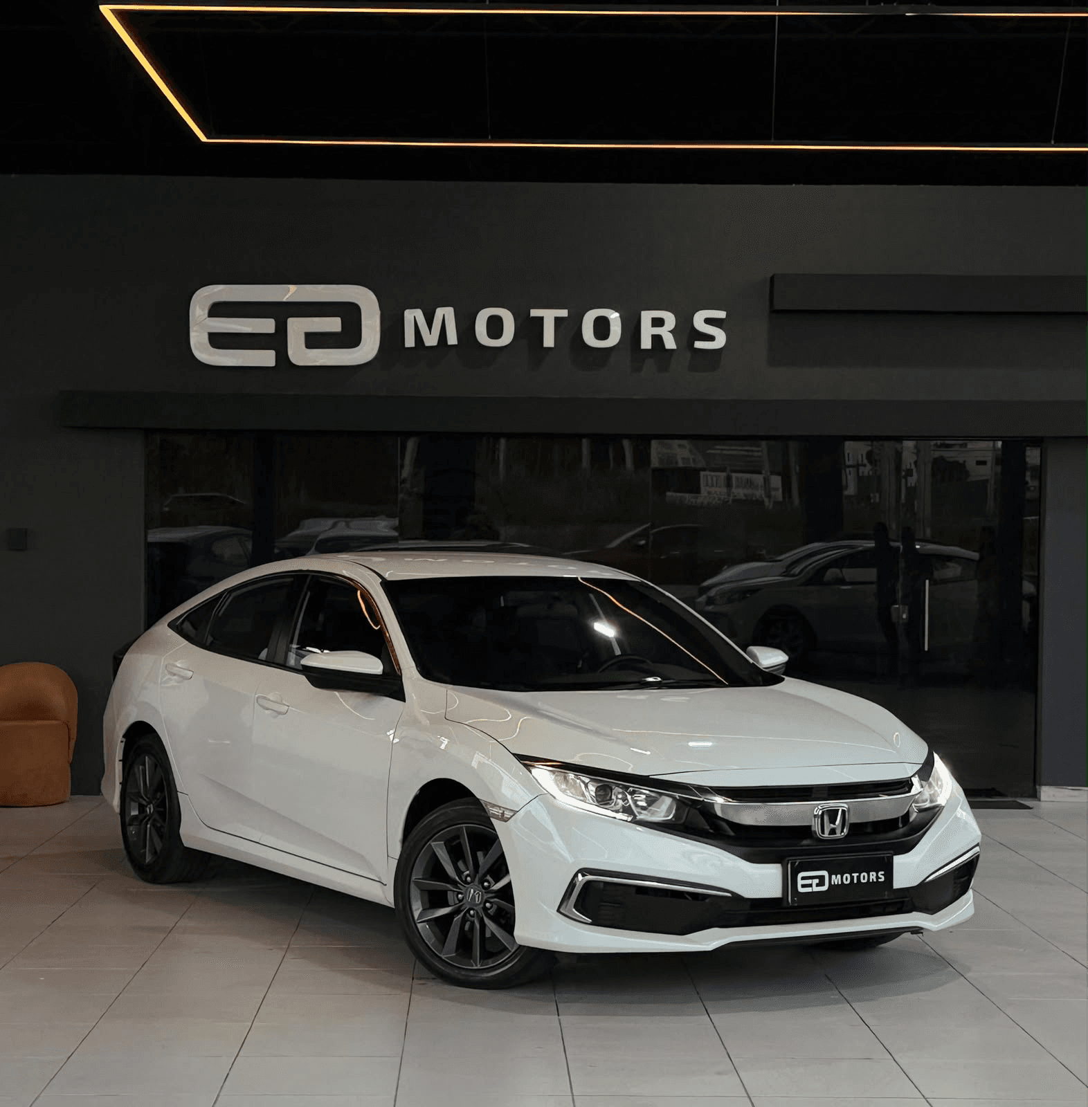 Honda CIVIC LX — foto 1