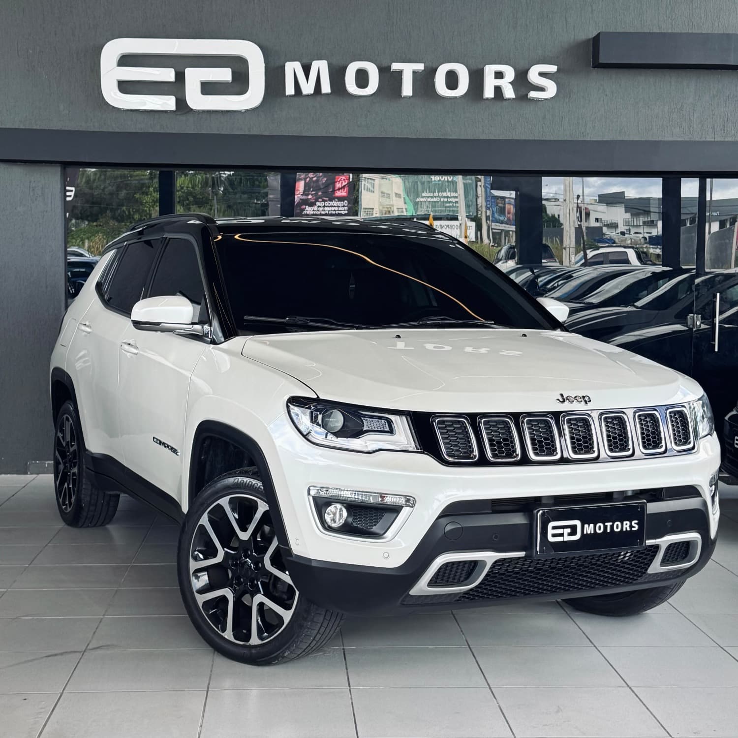 JEEP COMPASS LIMITED — foto 1