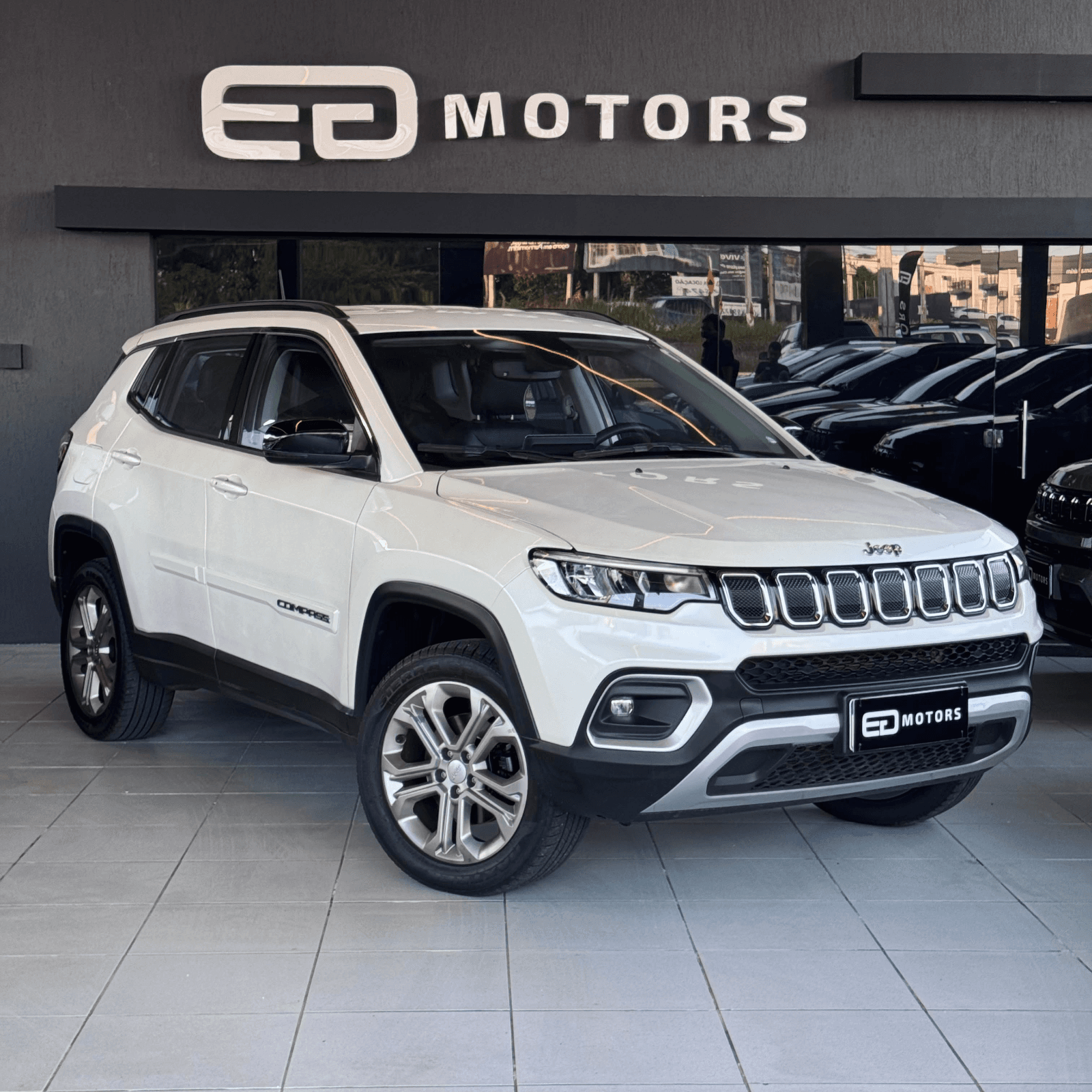 Jeep COMPASS LONGITUDE TD 350 4x4 — foto 1