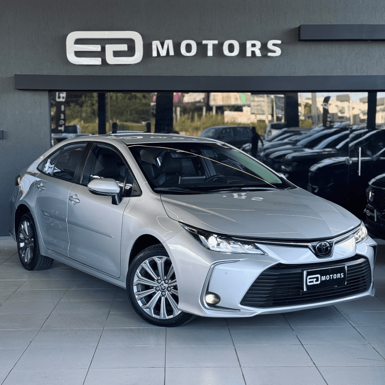 Toyota COROLLA XEI — foto 1