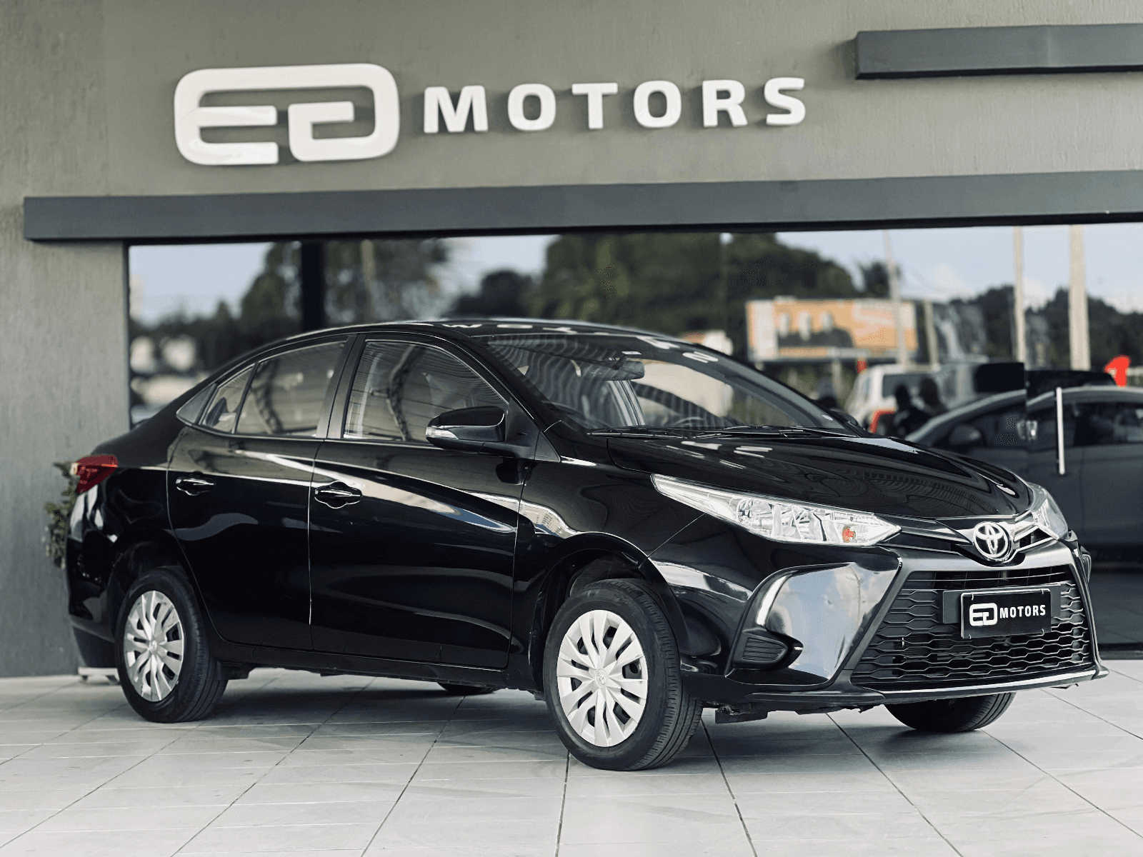 Toyota YARIS XL — foto 1