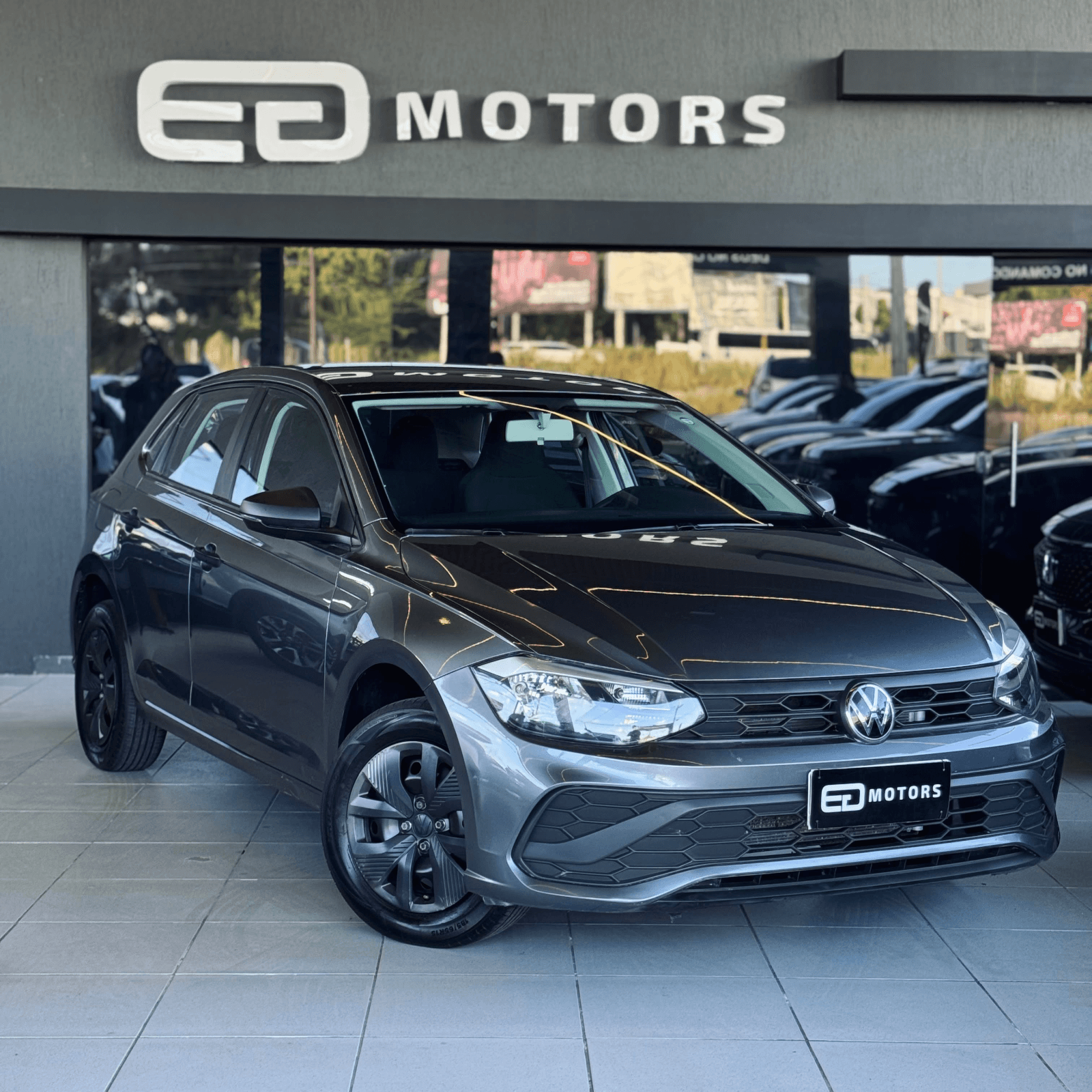 Volkswagen POLO TRACK — foto 1
